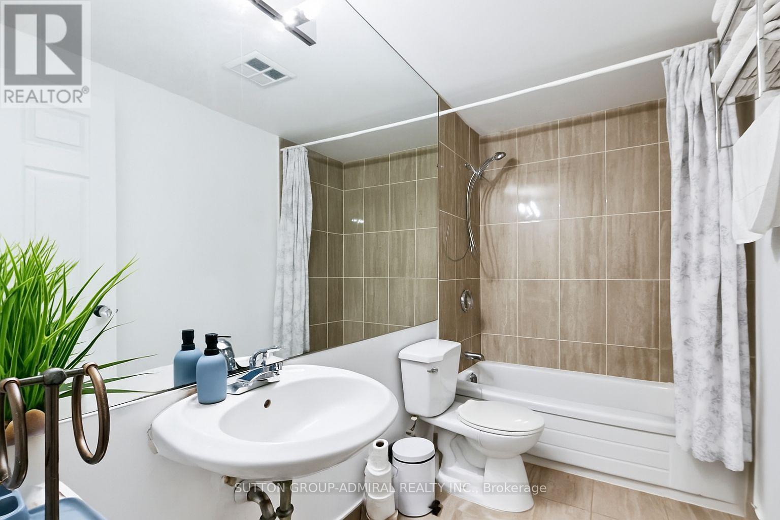 Apartment at 305 - 88 CHARLES STREET E, Toronto