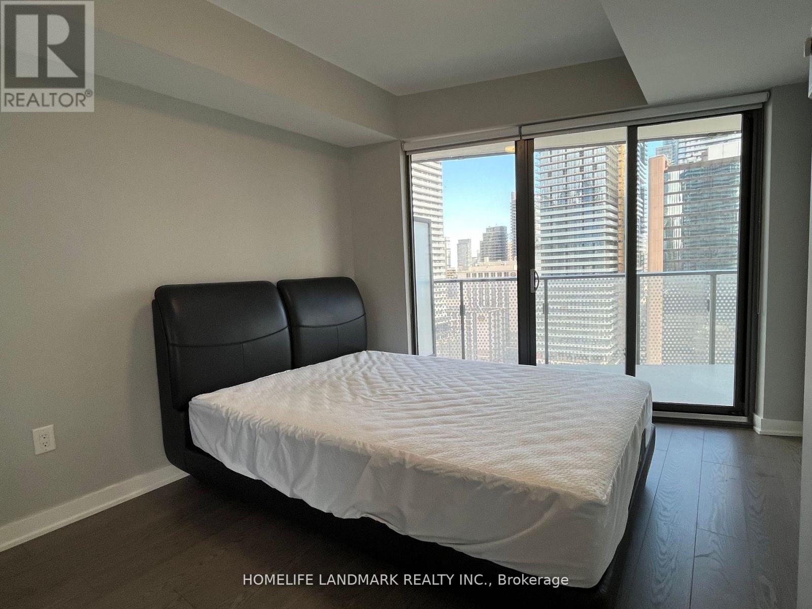 Apartment at 1405 - 11 WELLESLEY STREET W, Toronto