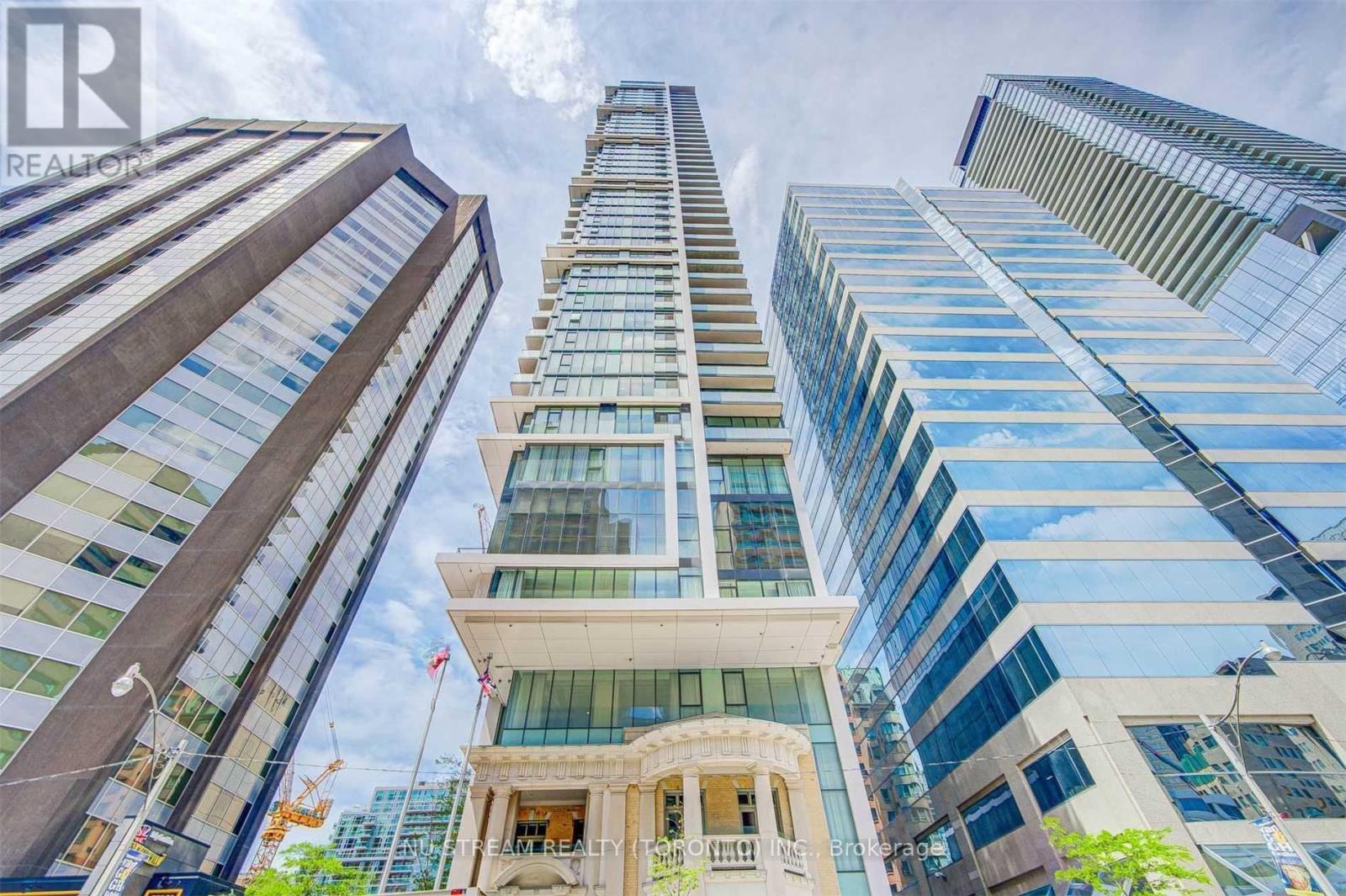 Apartment at 4210 - 426 UNIVERSITY AVENUE, Toronto (Kensington-Chinatown)