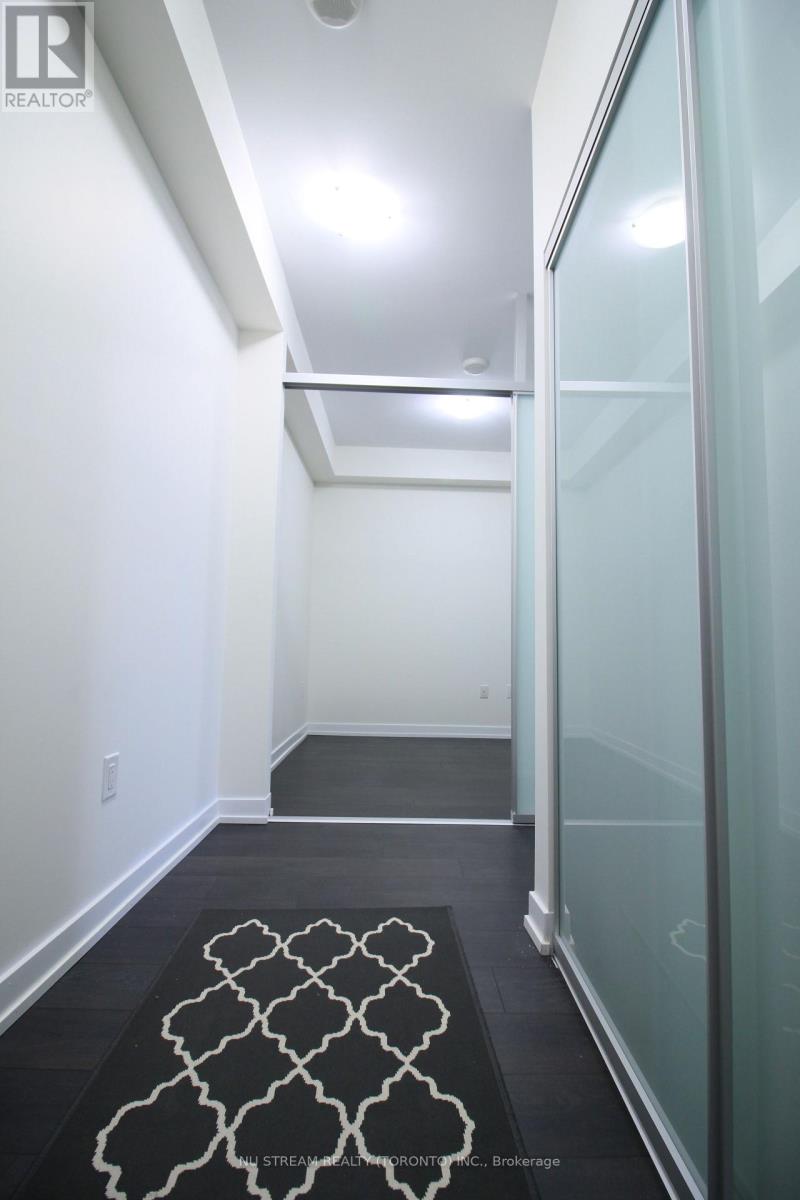 Apartment at 4210 - 426 UNIVERSITY AVENUE, Toronto