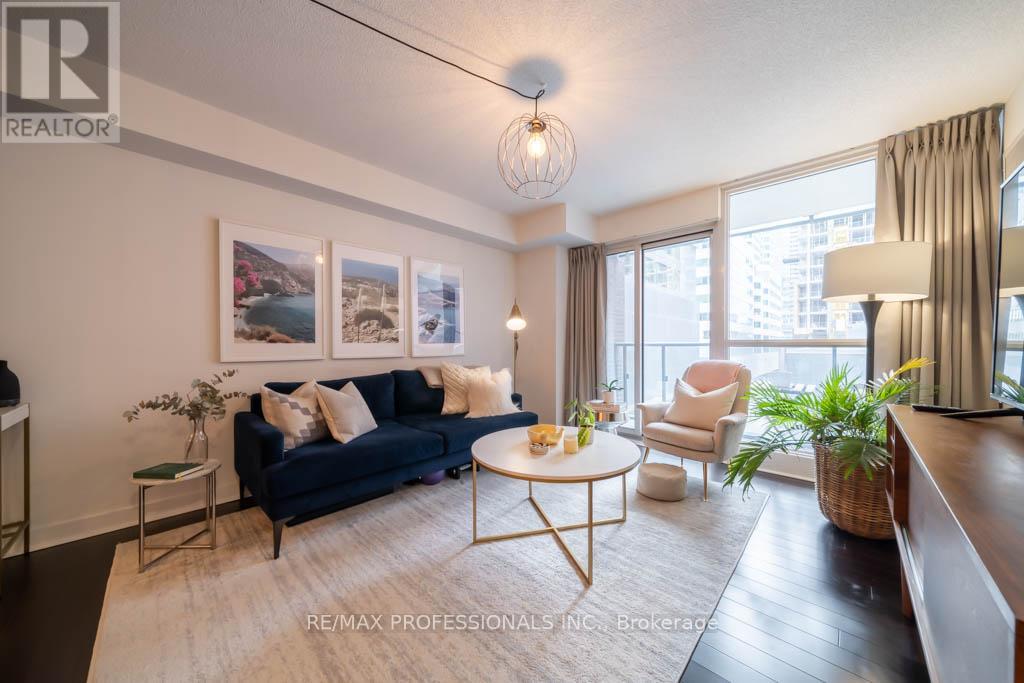 Apartment at 415 - 295 ADELAIDE STREET W, Toronto (Waterfront Communities)