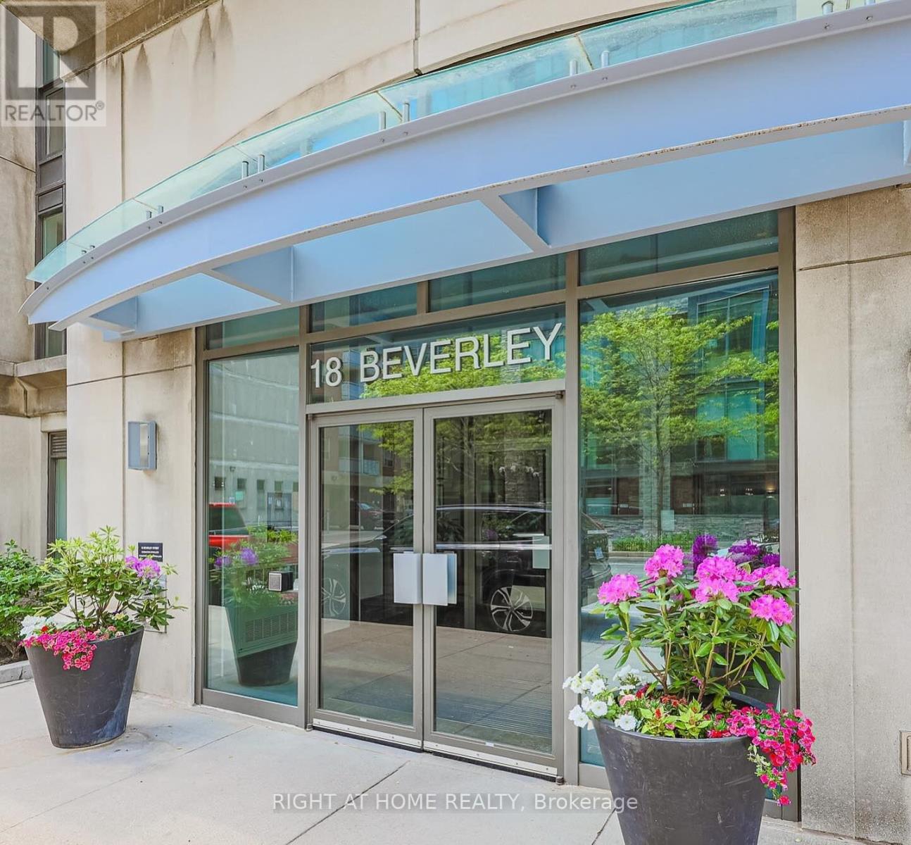 Apartment at 320 - 18 BEVERLEY STREET, Toronto (Kensington-Chinatown)
