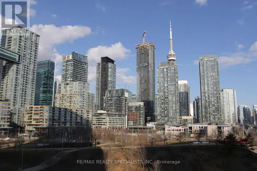 Apartment at 707 - 75 QUEENS WHARF ROAD, Toronto (Waterfront Communities)