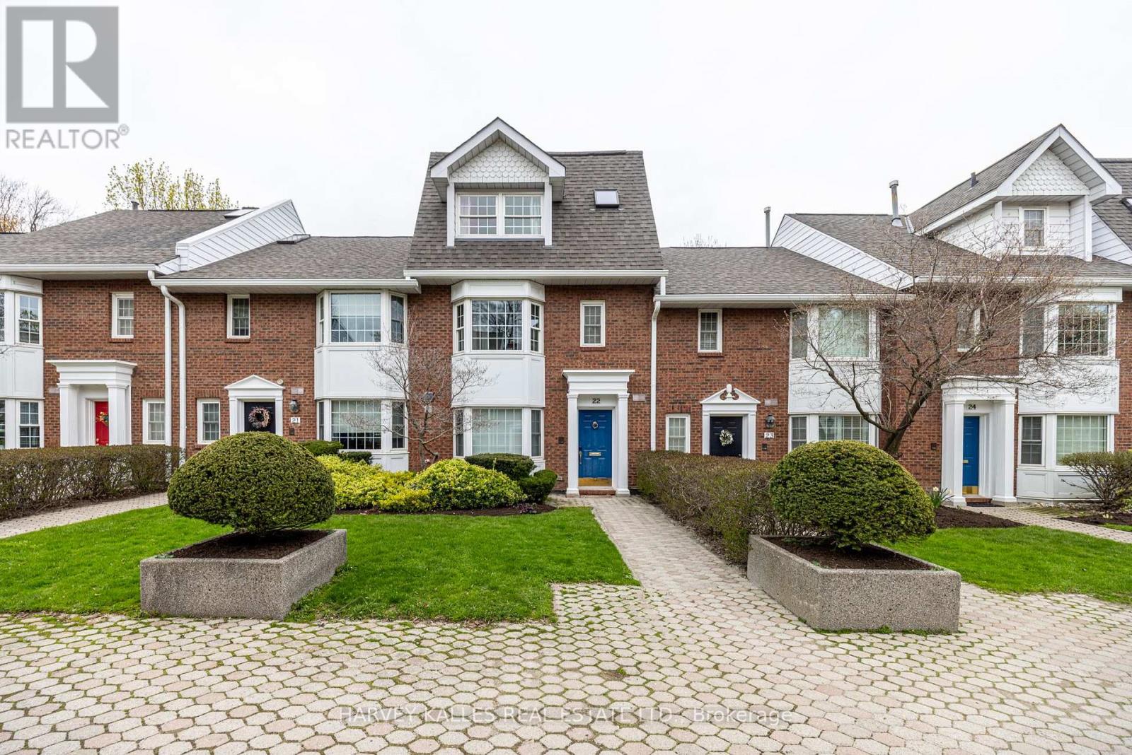 Townhouse at 22 - 240 BROADWAY AVENUE, Toronto (Mount Pleasant East)