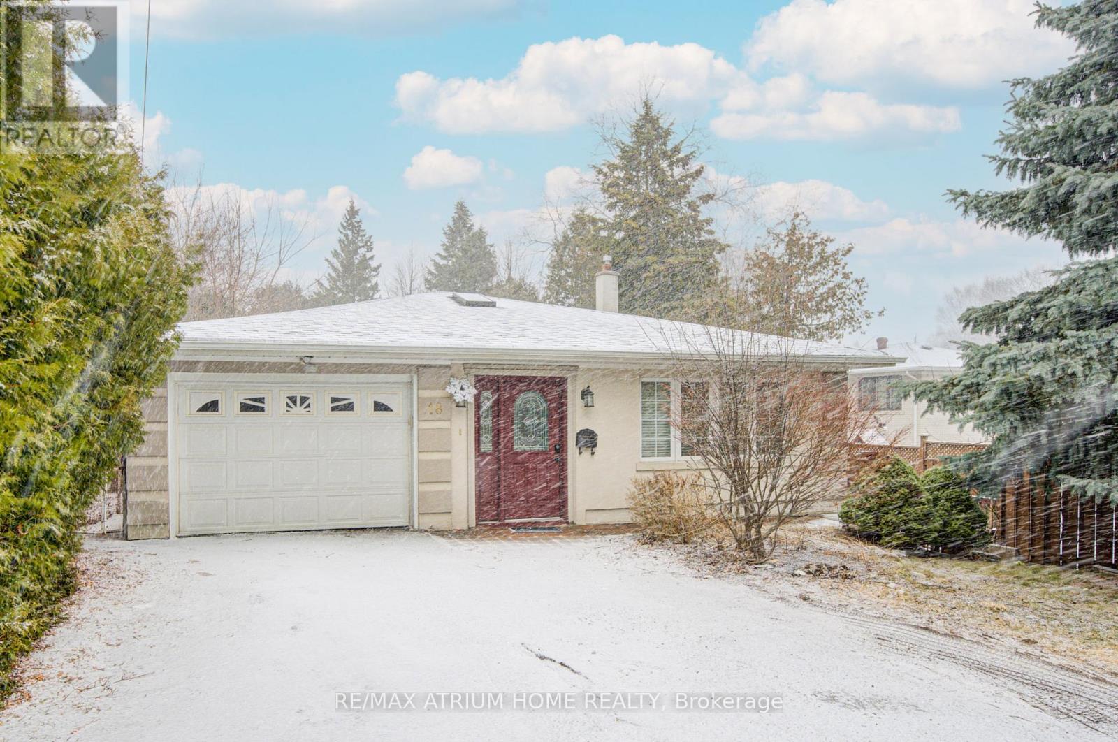 Detached at 18 DOVERWOOD COURT, Toronto (Newtonbrook East)