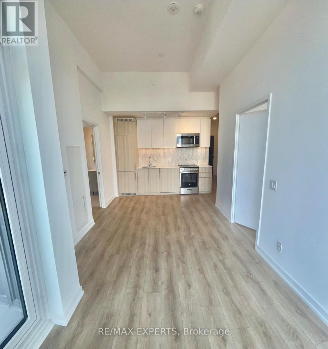 Apartment at 814 - 500 DUPONT STREET, Toronto