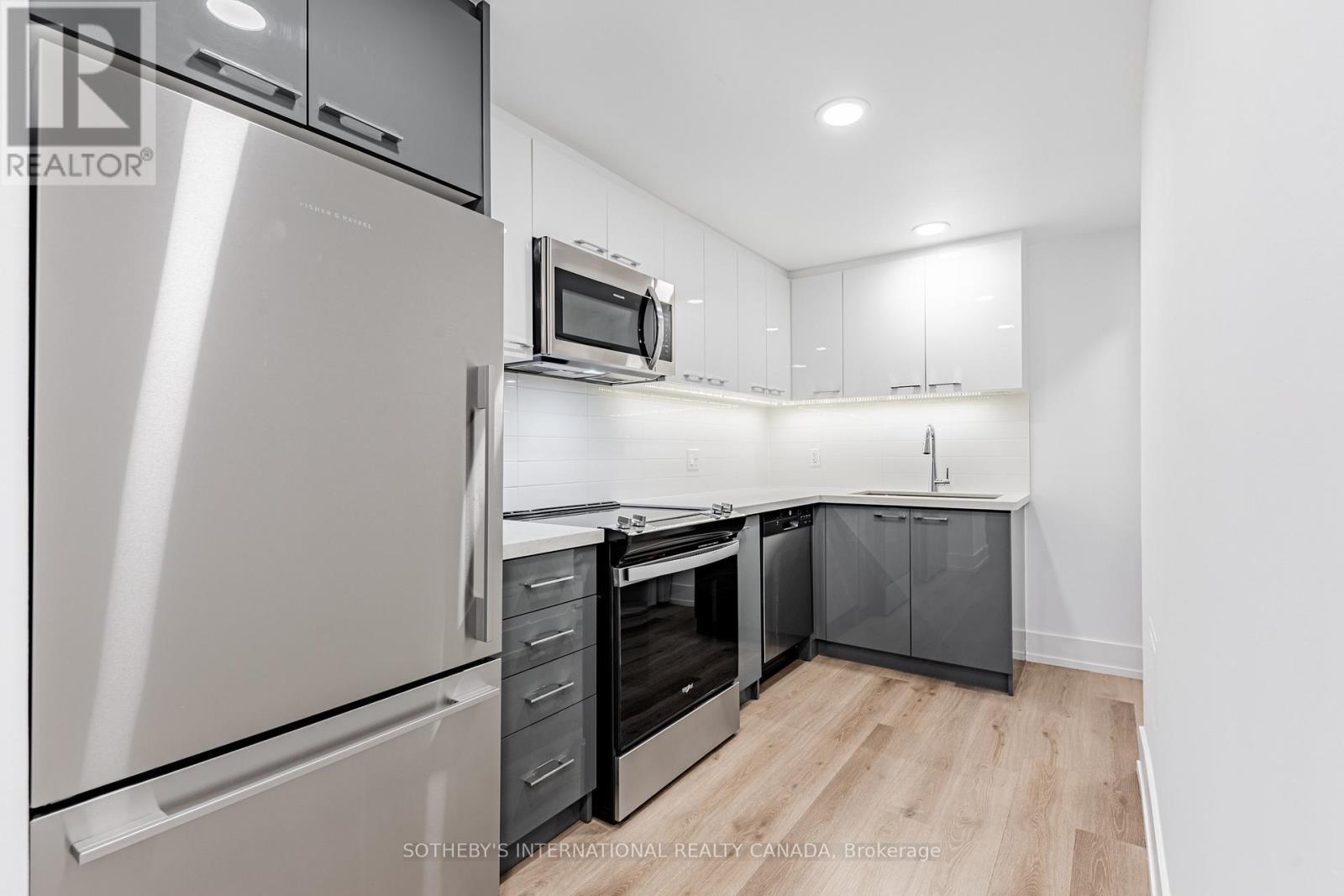 Apartment at N1206 - 201 SHERBOURNE STREET, Toronto (Moss Park)
