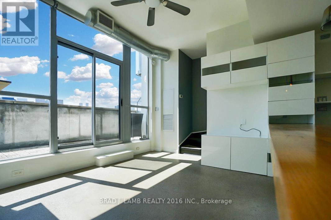 Apartment at PH705 - 510 KING STREET E, Toronto (Moss Park)