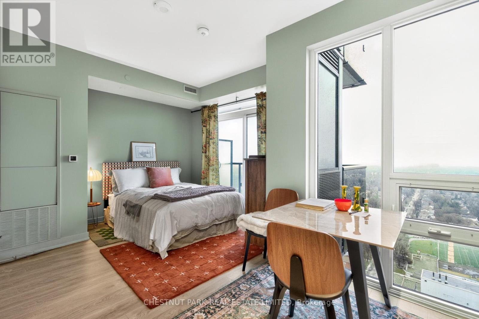 Apartment at 2810 - 117 BROADWAY AVENUE, Toronto (Mount Pleasant West)