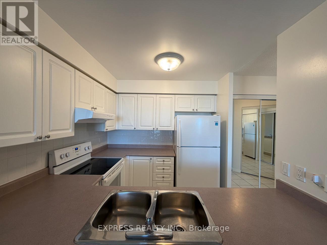 Apartment at 1518 - 8 HILLCREST AVENUE, Toronto