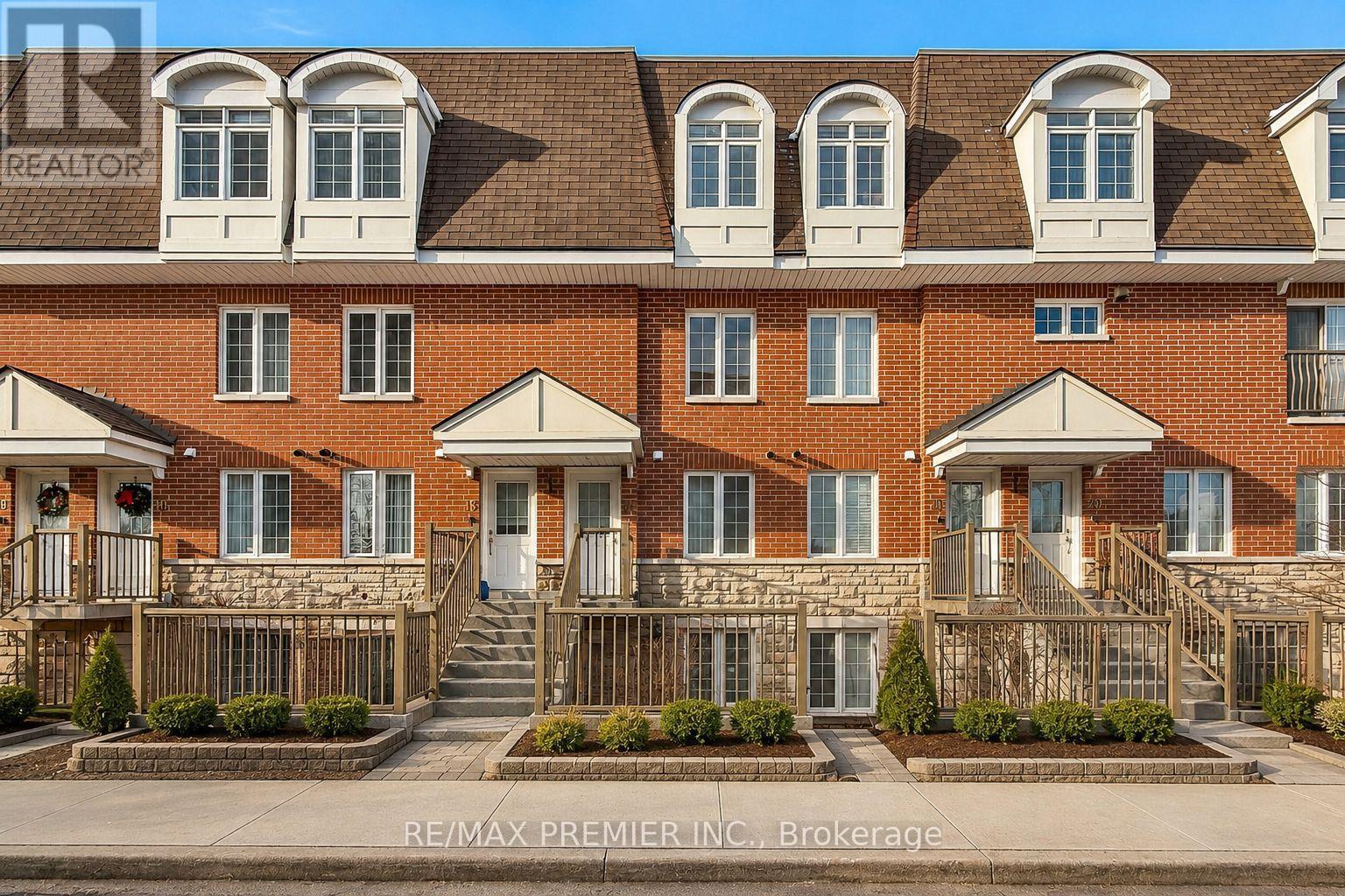 Townhouse at 17 - 55 CEDARCROFT BOULEVARD, Toronto (Westminster-Branson)
