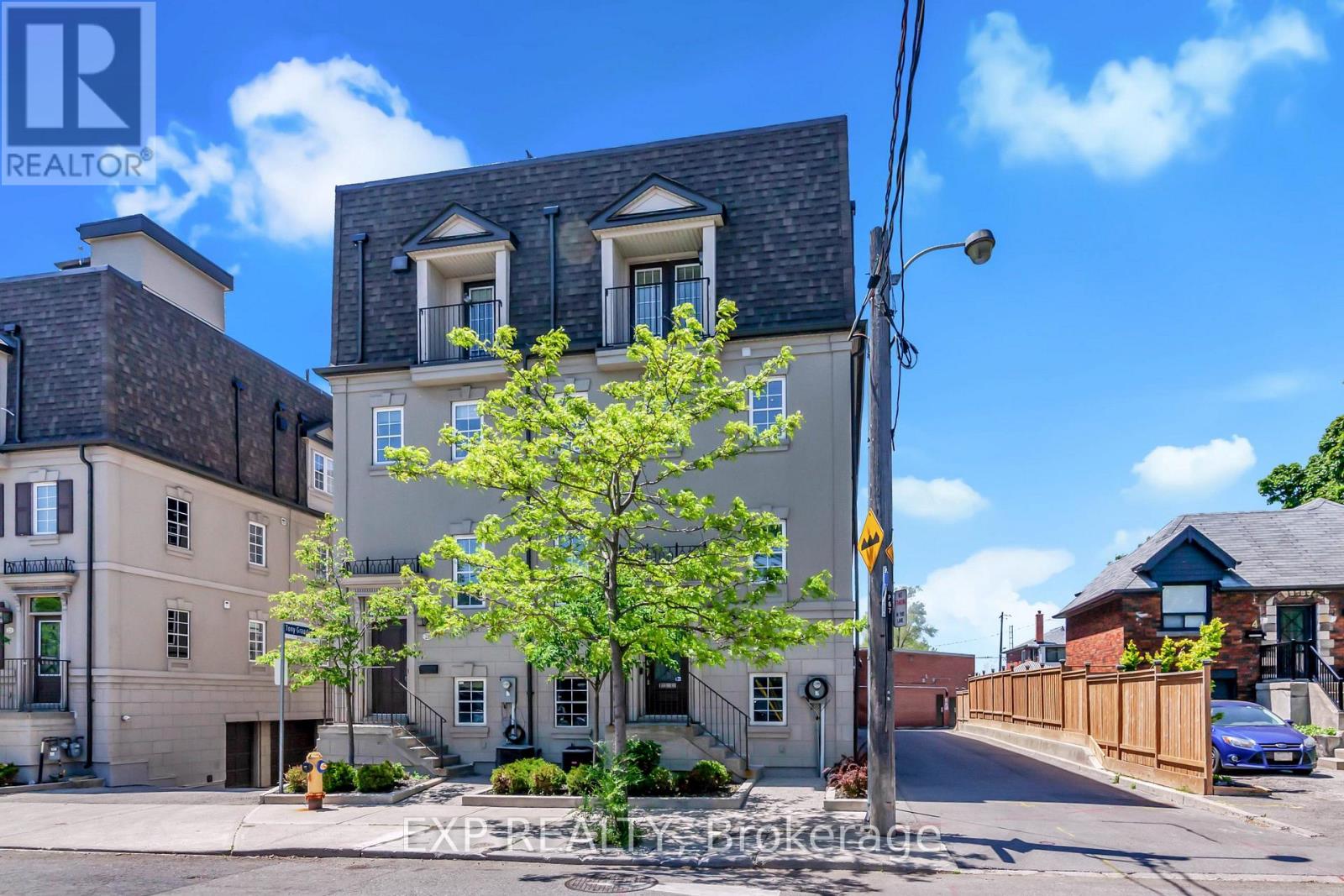 Townhouse at B - 2 FAIRLEIGH CRESCENT, Toronto (Forest Hill North)