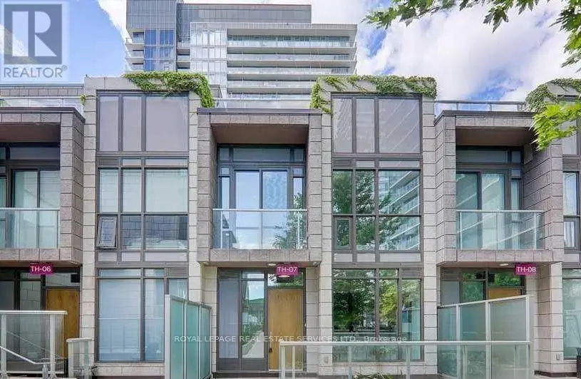 Apartment at TH7 - 121 MCMAHON DRIVE, Toronto