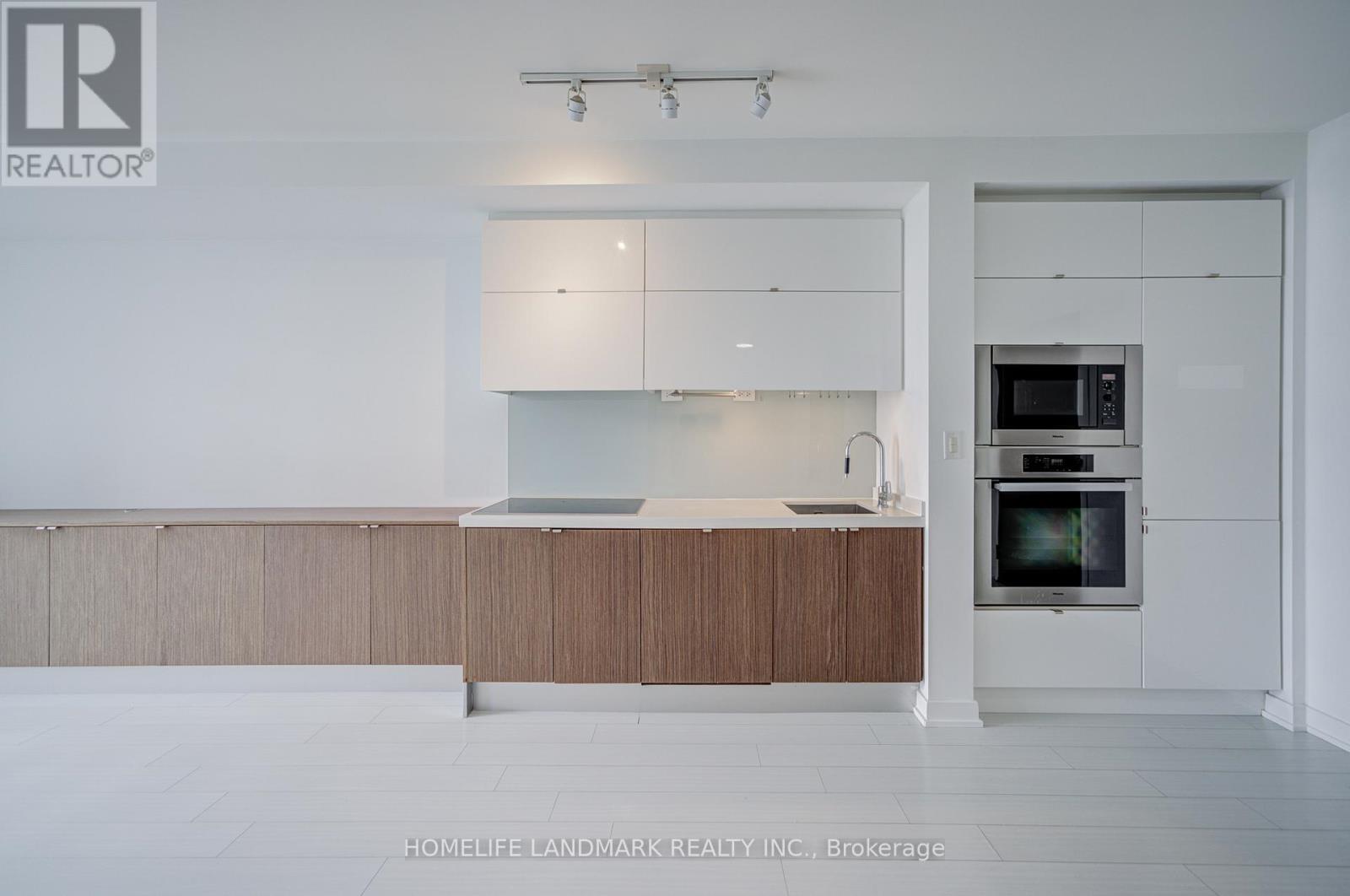 Apartment at 4911 - 21 ICEBOAT TERRACE, Toronto (Waterfront Communities)