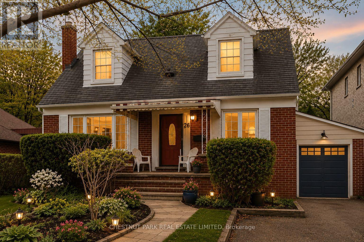 Detached at 26 ROBERTA DRIVE, Toronto (Englemount-Lawrence)