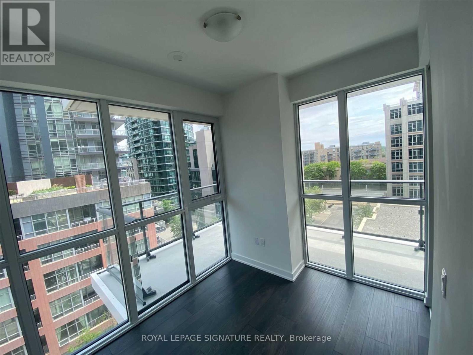 Apartment at 810 - 38 IANNUZZI STREET, Toronto