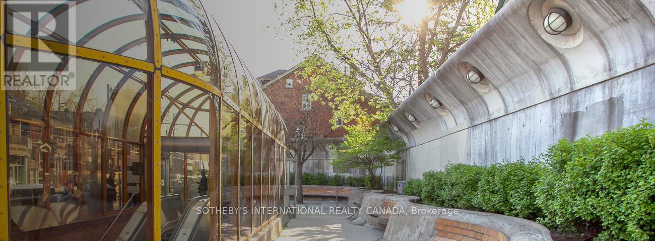 Apartment at 714 - 377 MADISON AVENUE, Toronto