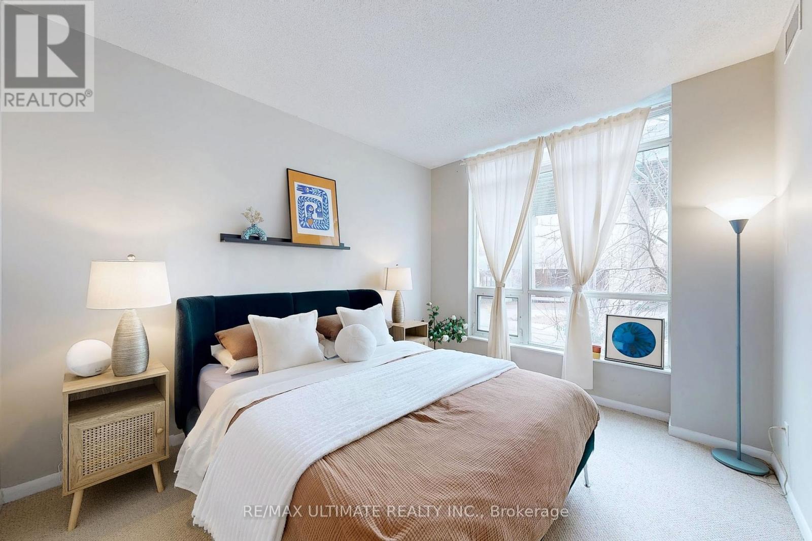 Apartment at 228 - 231 FORT YORK BOULEVARD, Toronto