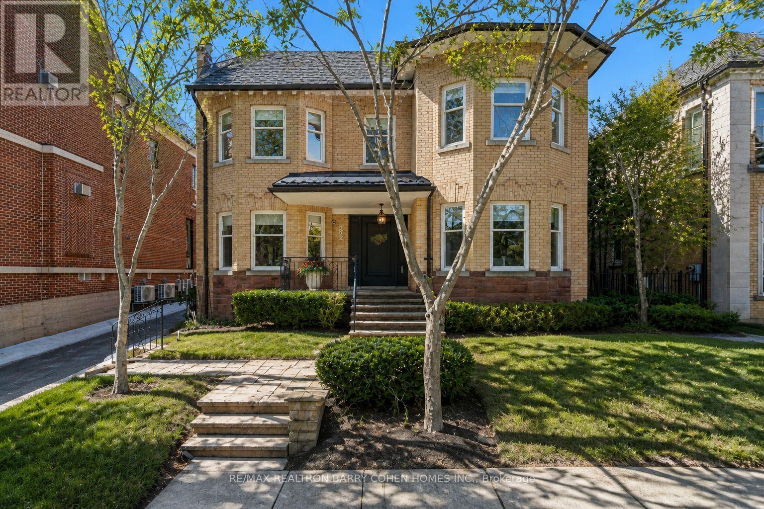 Detached at 302 RUSSELL HILL ROAD, Toronto (Casa Loma)