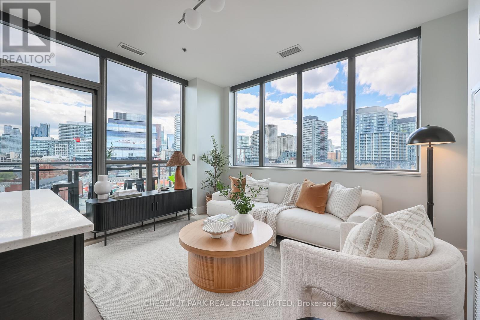Apartment at 801 - 90 TRINITY STREET, Toronto (Moss Park)