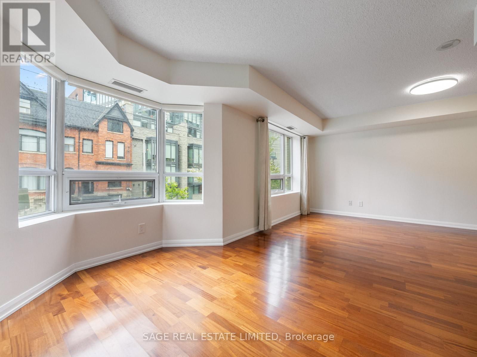 Apartment at 209 - 18 BEVERLEY STREET, Toronto
