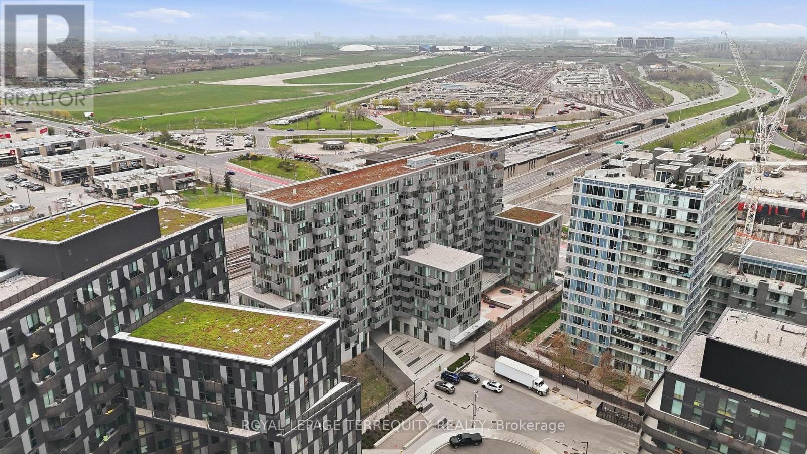 Apartment at 527 - 38 MONTE KWINTER COURT, Toronto (Clanton Park)