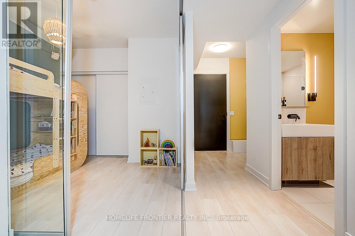 Apartment at 417 - 117 BROADWAY AVENUE, Toronto