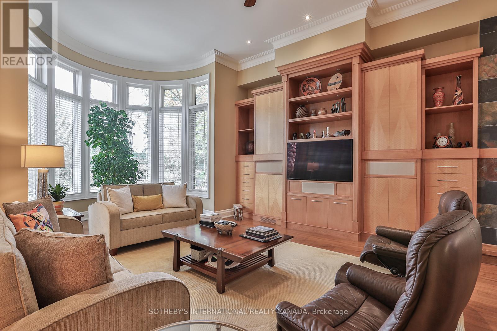 Detached at 23 COUNTRY LANE, Toronto