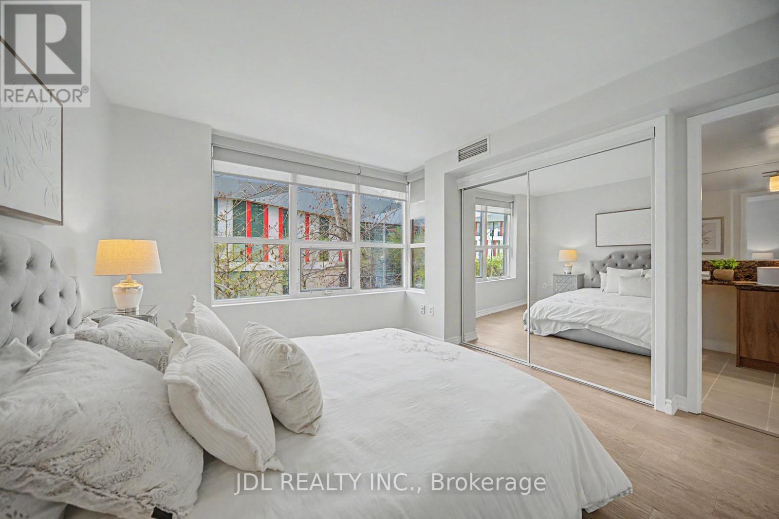 Townhouse at TH8 - 31 BRUNEL COURT, Toronto