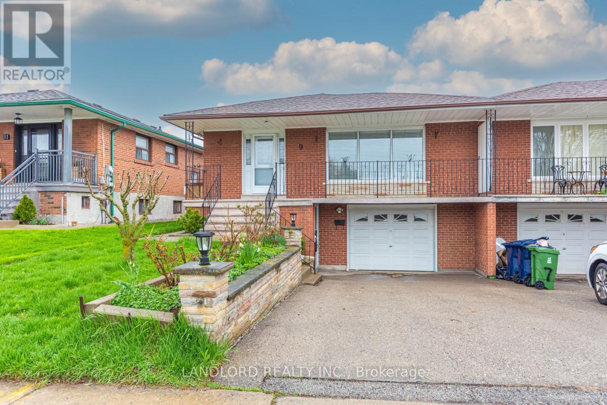 Semi-Detached/Link at 9 CLIPPER ROAD, Toronto (Pleasant View)