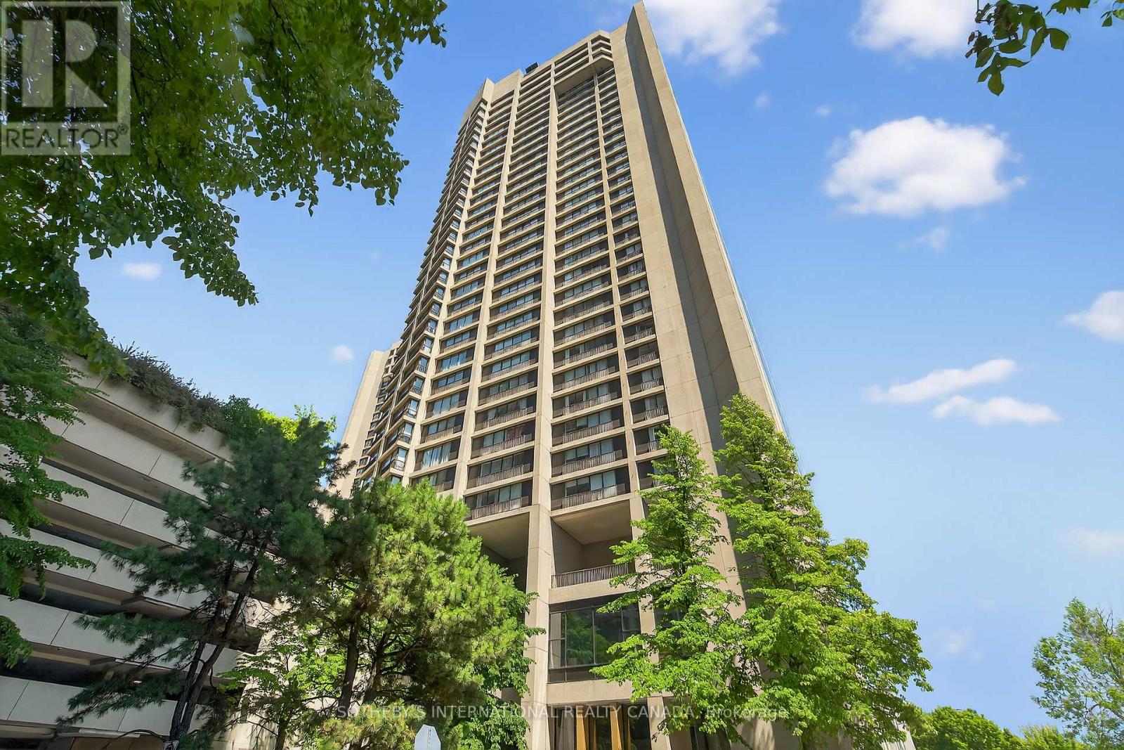 Apartment at 1423 - 33 HARBOUR SQUARE, Toronto (Waterfront Communities)