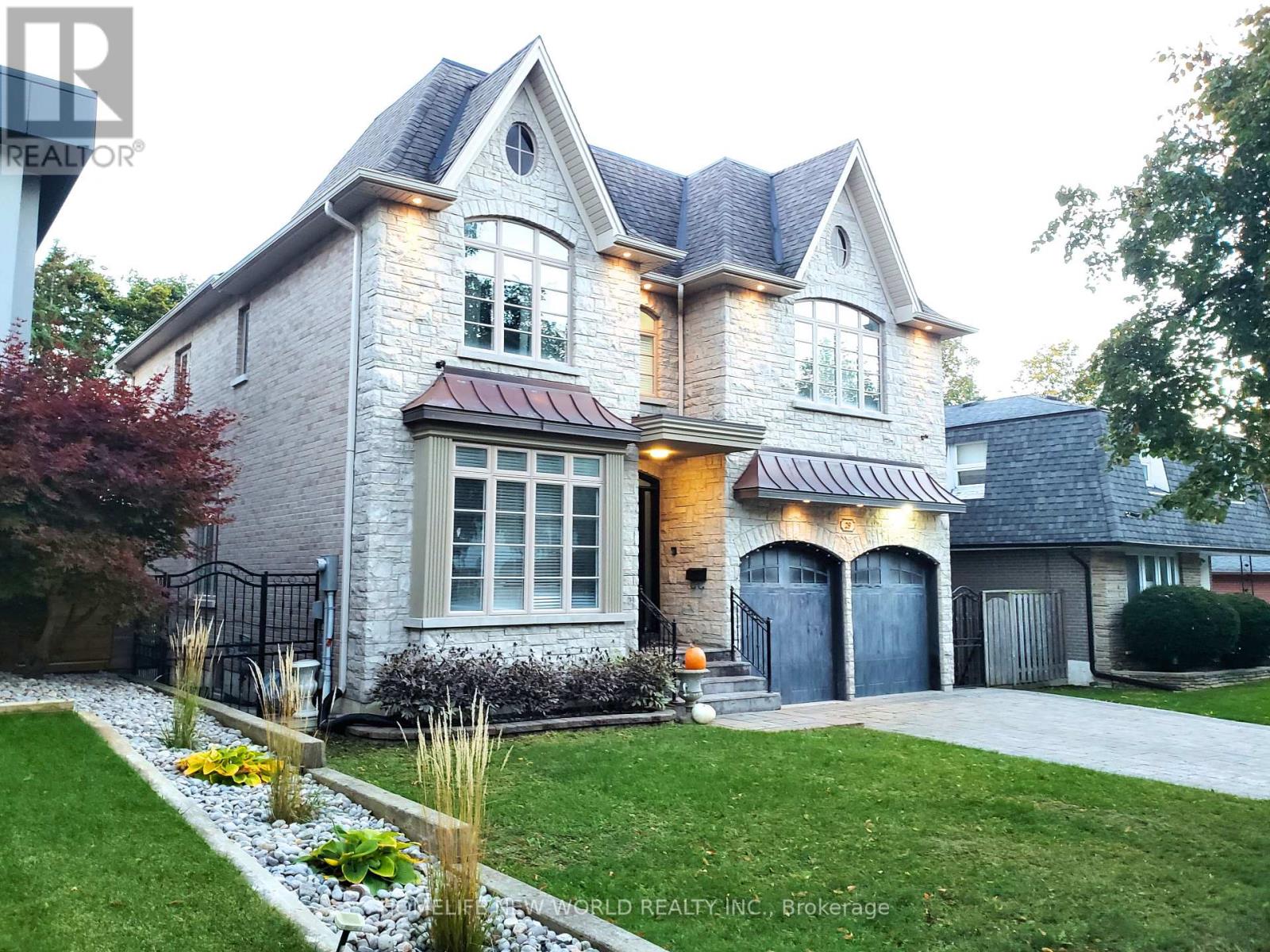 Detached at 29 THREADNEEDLE CRESCENT, Toronto (Hillcrest Village)