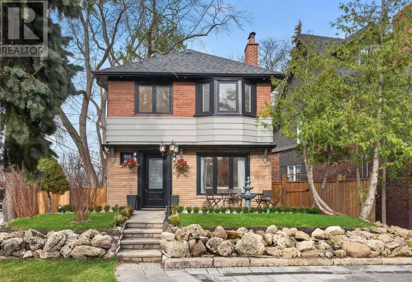 Detached at 1 WANLESS CRESCENT, Toronto (Lawrence Park South)