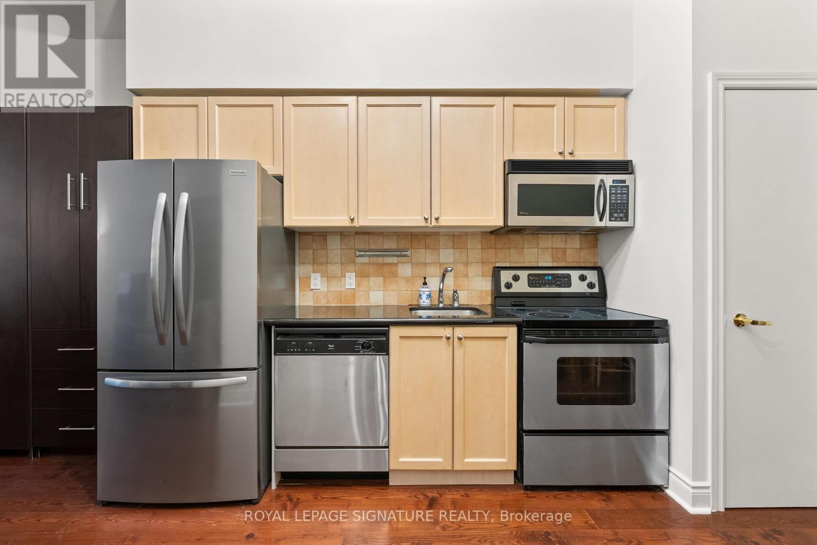Apartment at 303 - 73 RICHMOND STREET W, Toronto