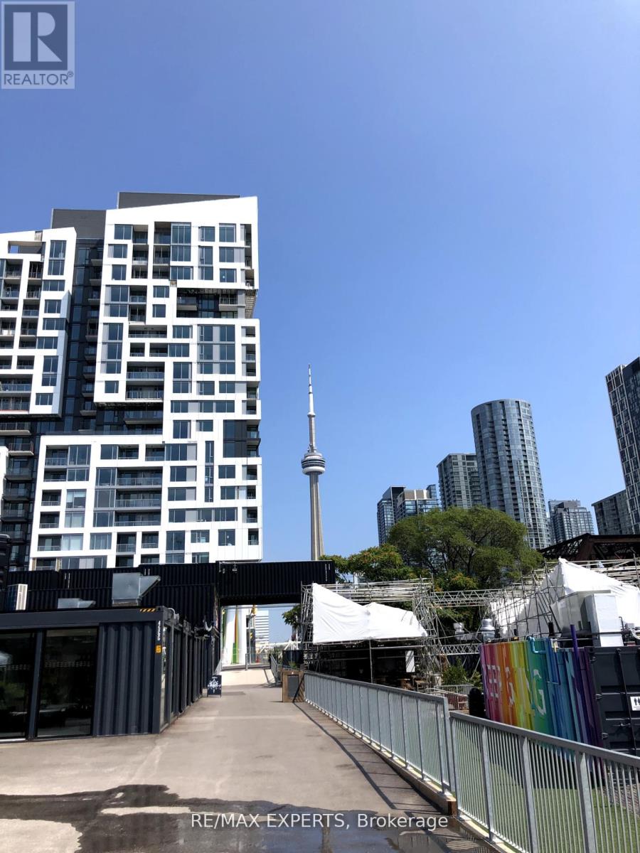 Apartment at 1214W - 27 BATHURST STREET, Toronto (Waterfront Communities)
