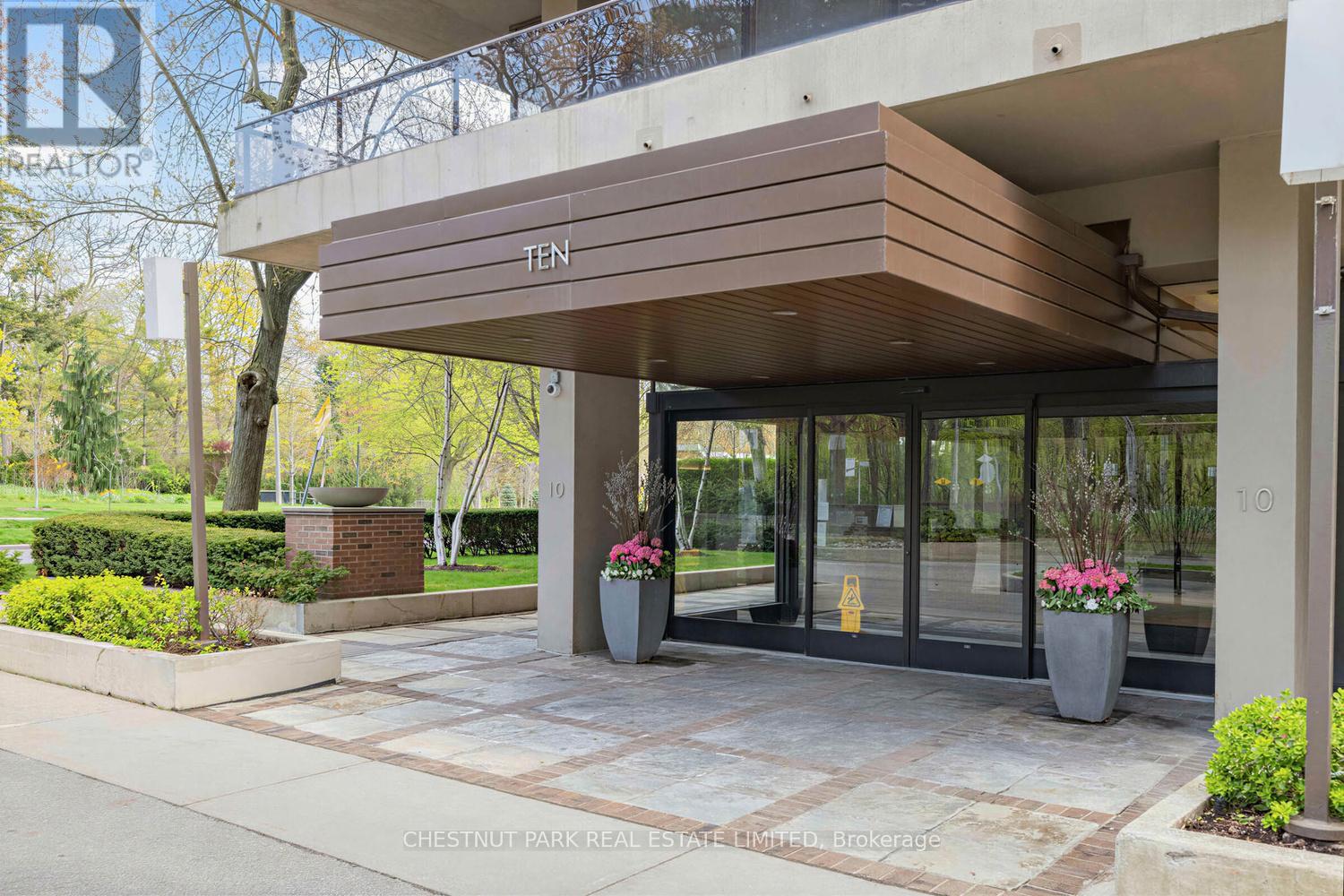 Apartment at 506 - 10 AVOCA AVENUE, Toronto