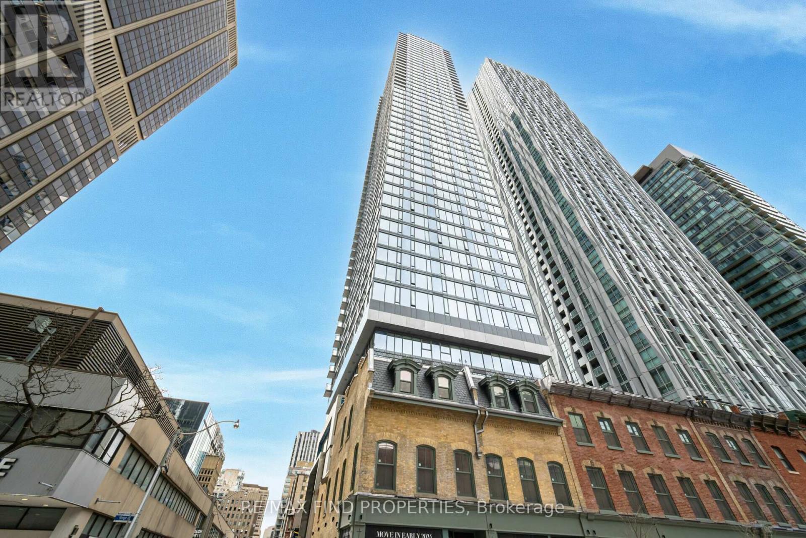Apartment at 602 - 8 CUMBERLAND STREET, Toronto (Annex)