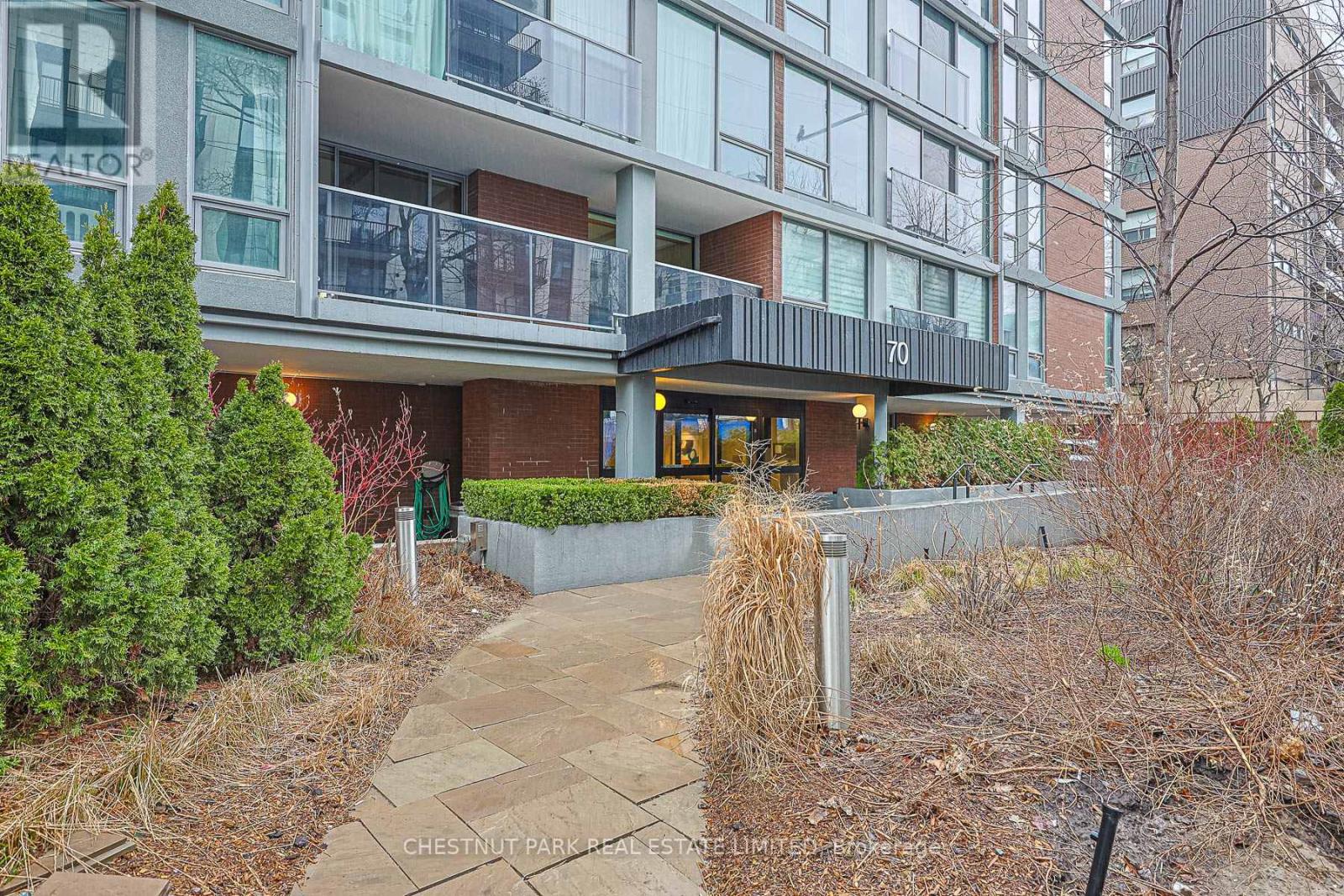 Apartment at PH2 - 70 MONTCLAIR AVENUE, Toronto (Forest Hill South)