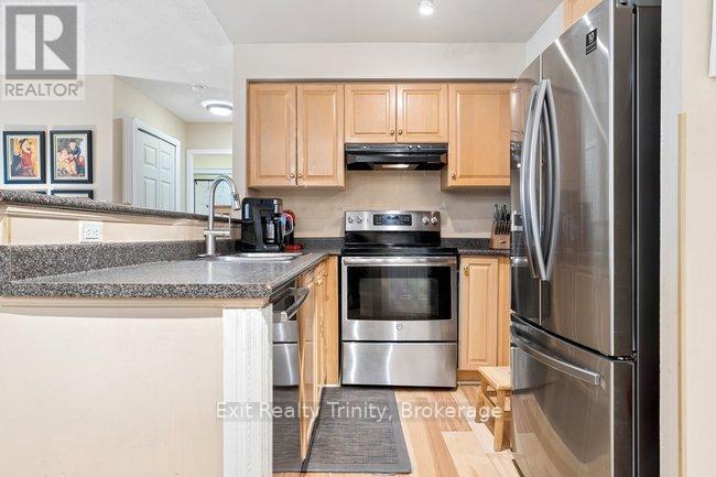 Apartment at 318 - 23 LORRAINE DRIVE, Toronto