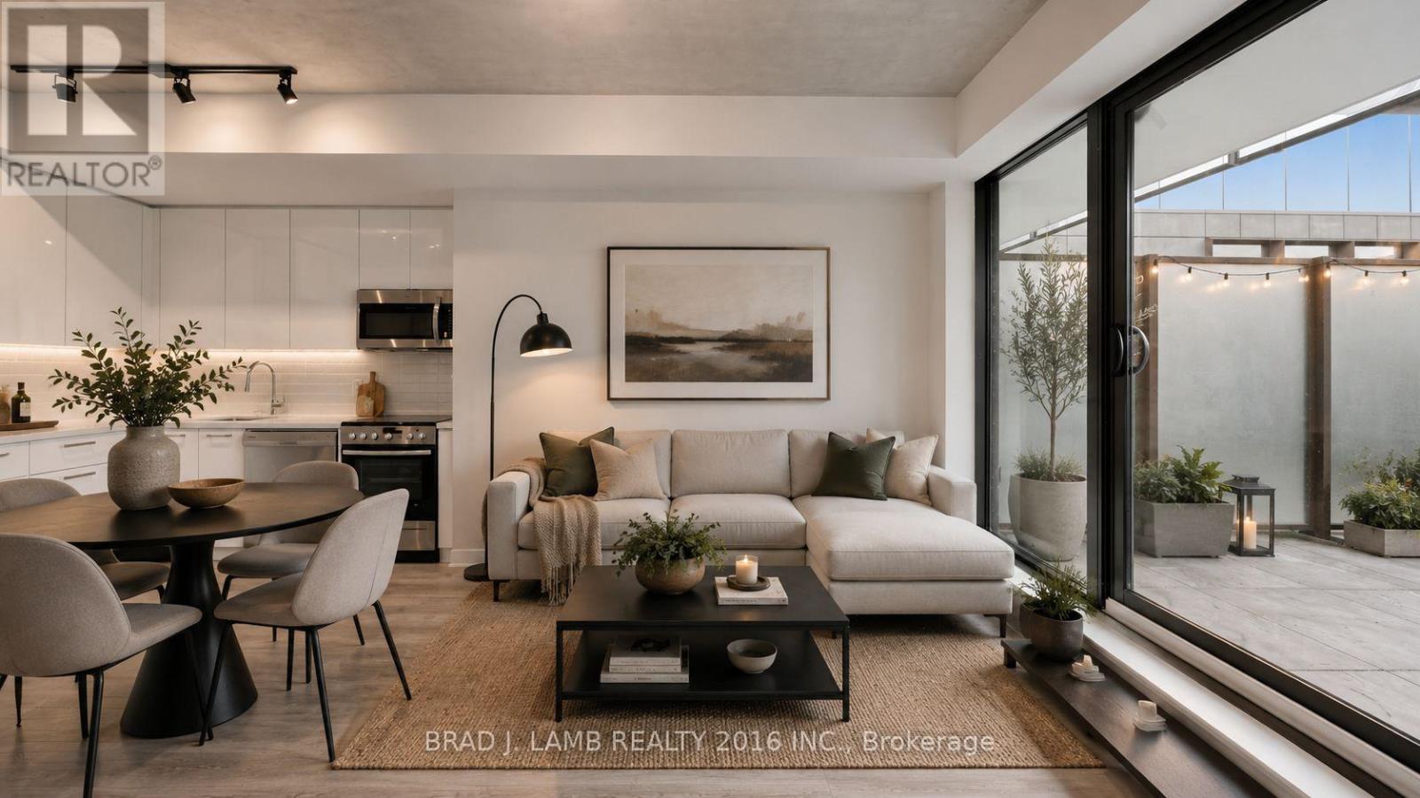 Apartment at 906 - 284 KING STREET E, Toronto (Moss Park)