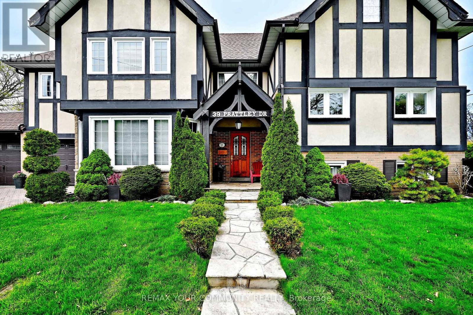 Detached at 39 PRATTLEY DRIVE, Toronto