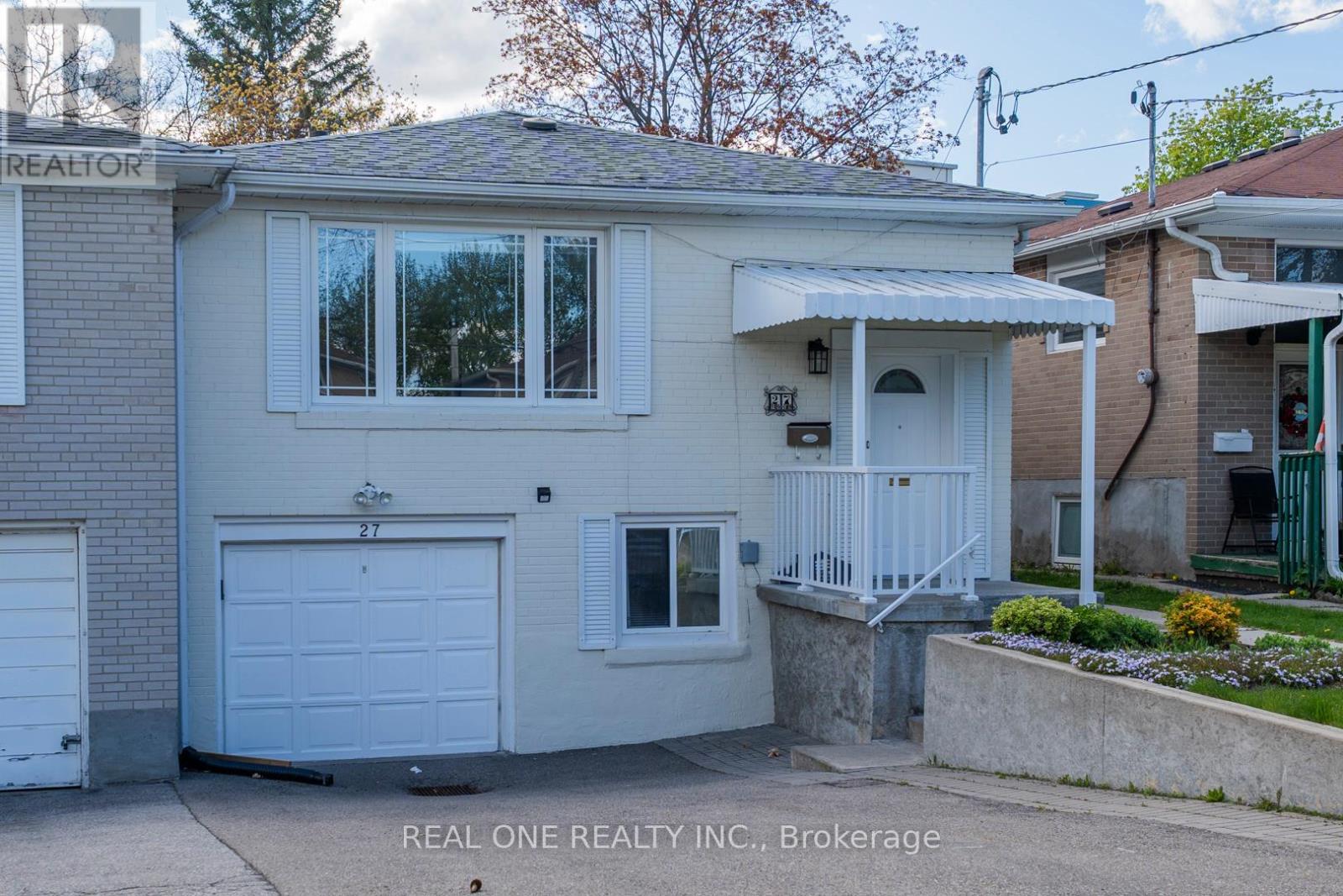 Semi-Detached/Link at 27 ELISE TERRACE, Toronto (Newtonbrook West)