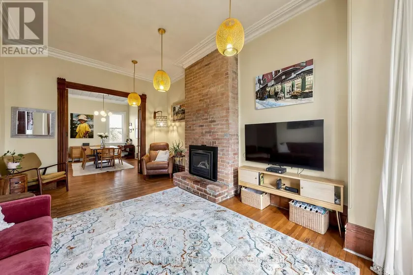 Semi-Detached/Link at 58 NASSAU STREET, Toronto