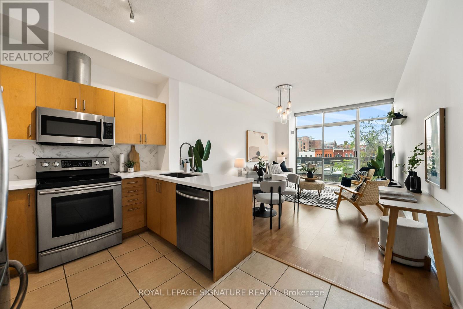 Apartment at 423 - 388 RICHMOND STREET W, Toronto (Waterfront Communities)