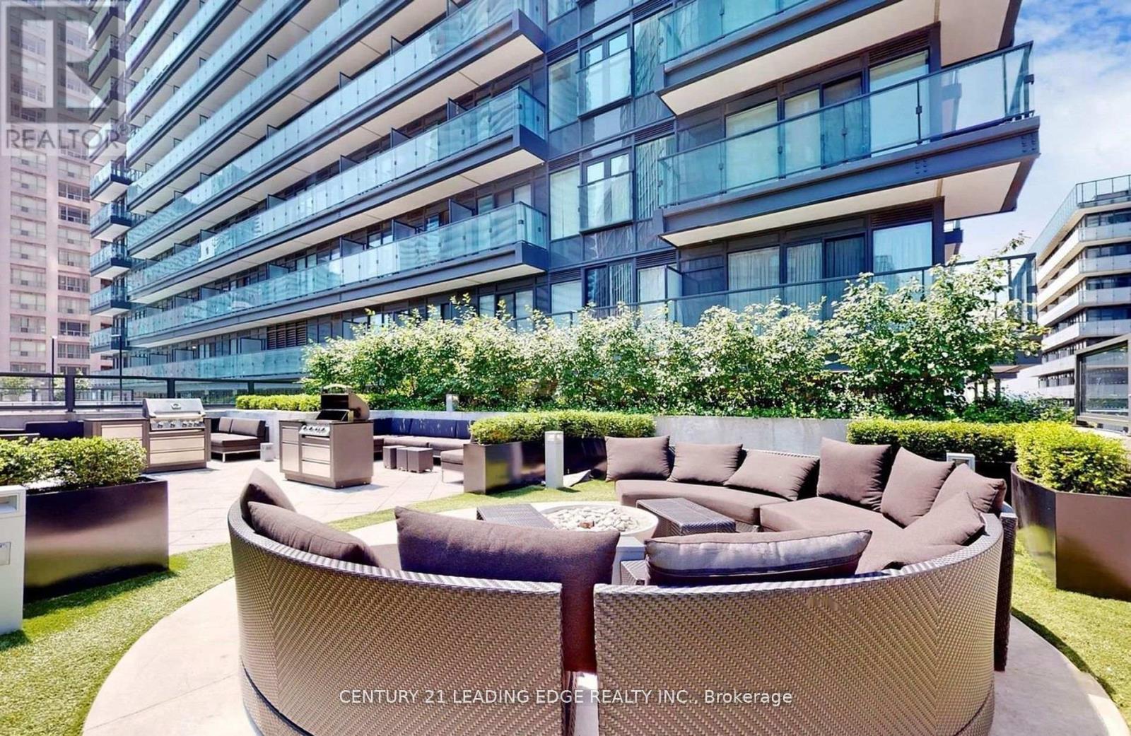 Apartment at 913 - 955 BAY STREET, Toronto