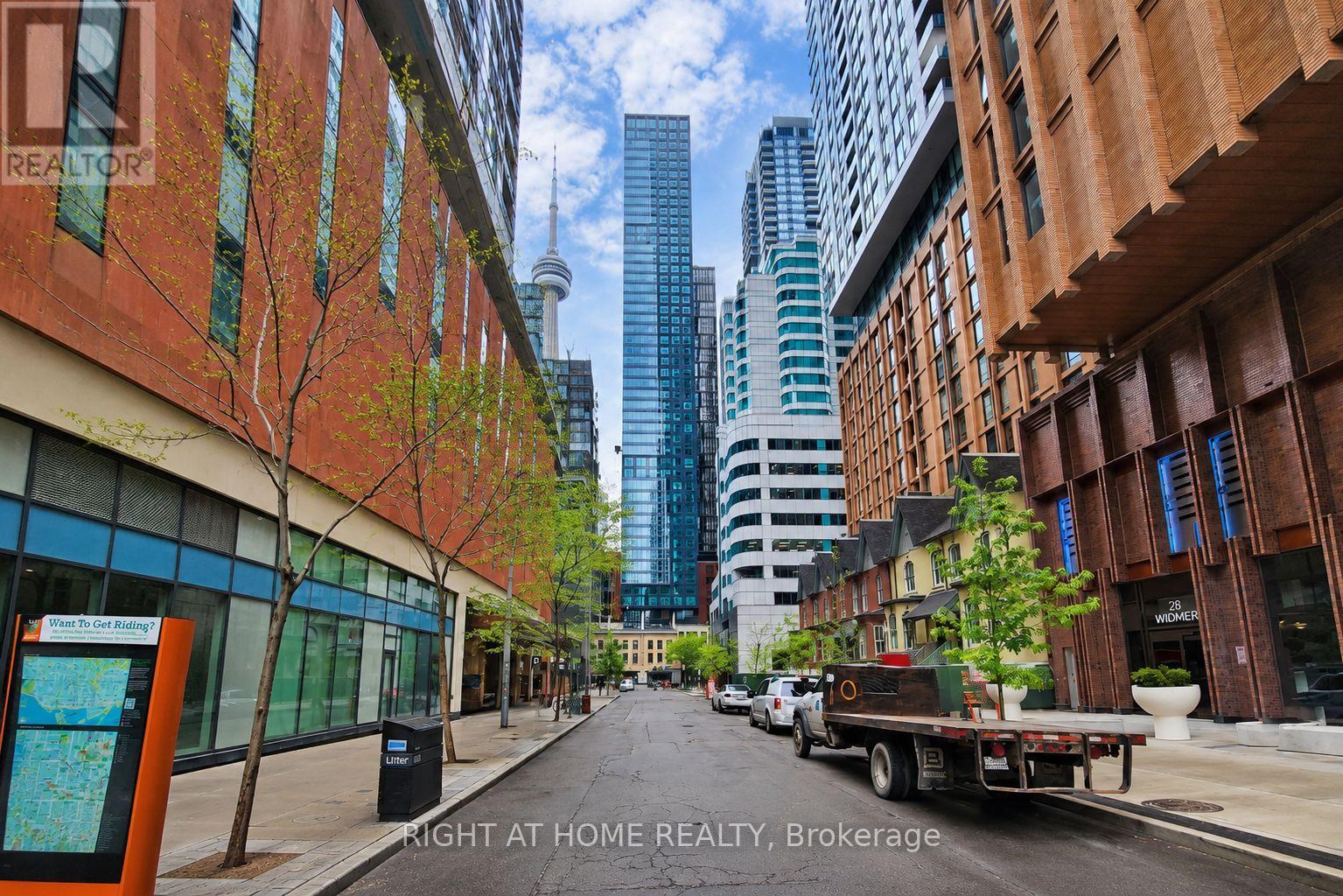 Apartment at 1505 - 327 KING STREET, Toronto (Waterfront Communities)