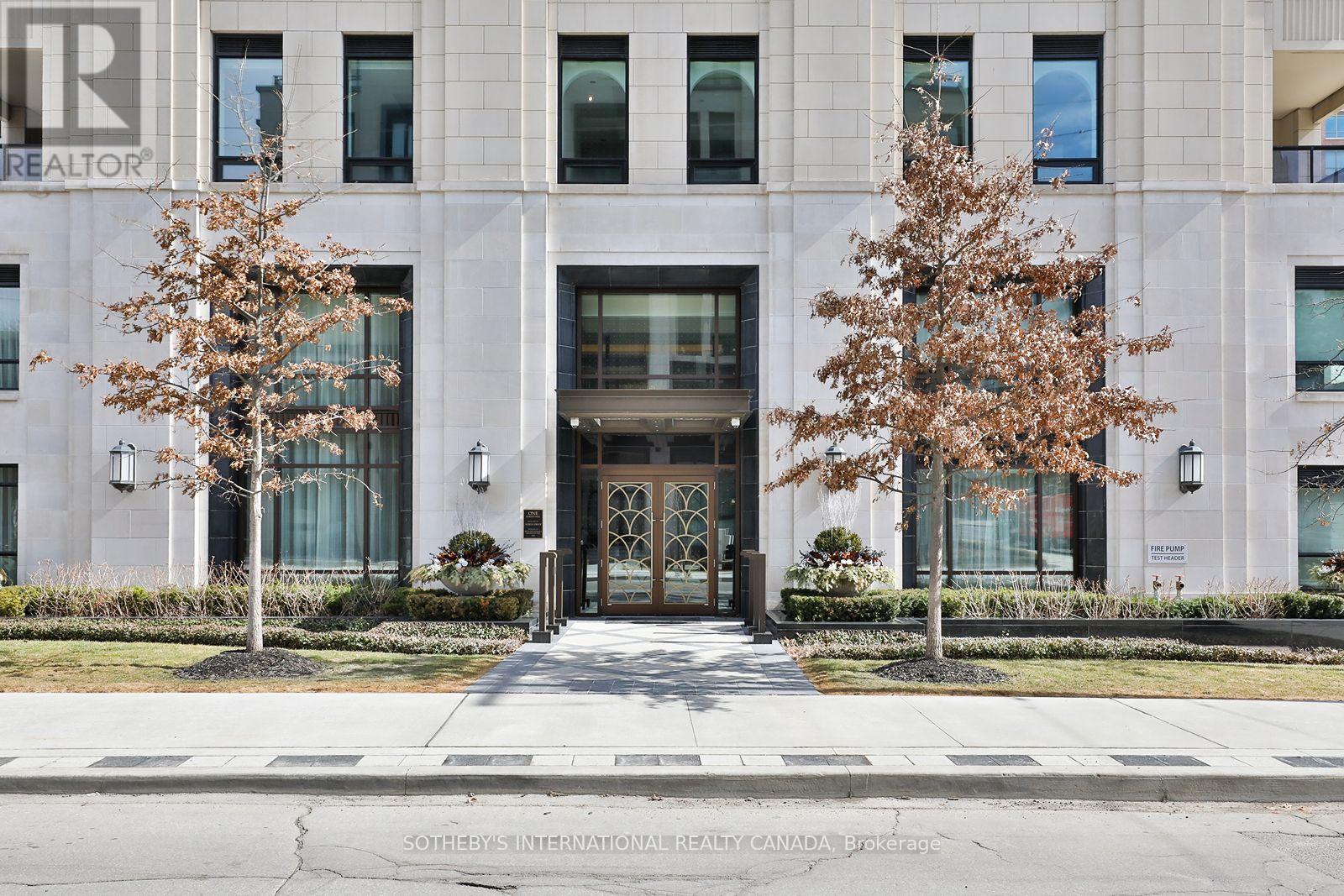 Apartment at 401 - 1 FOREST HILL ROAD, Toronto (Casa Loma)