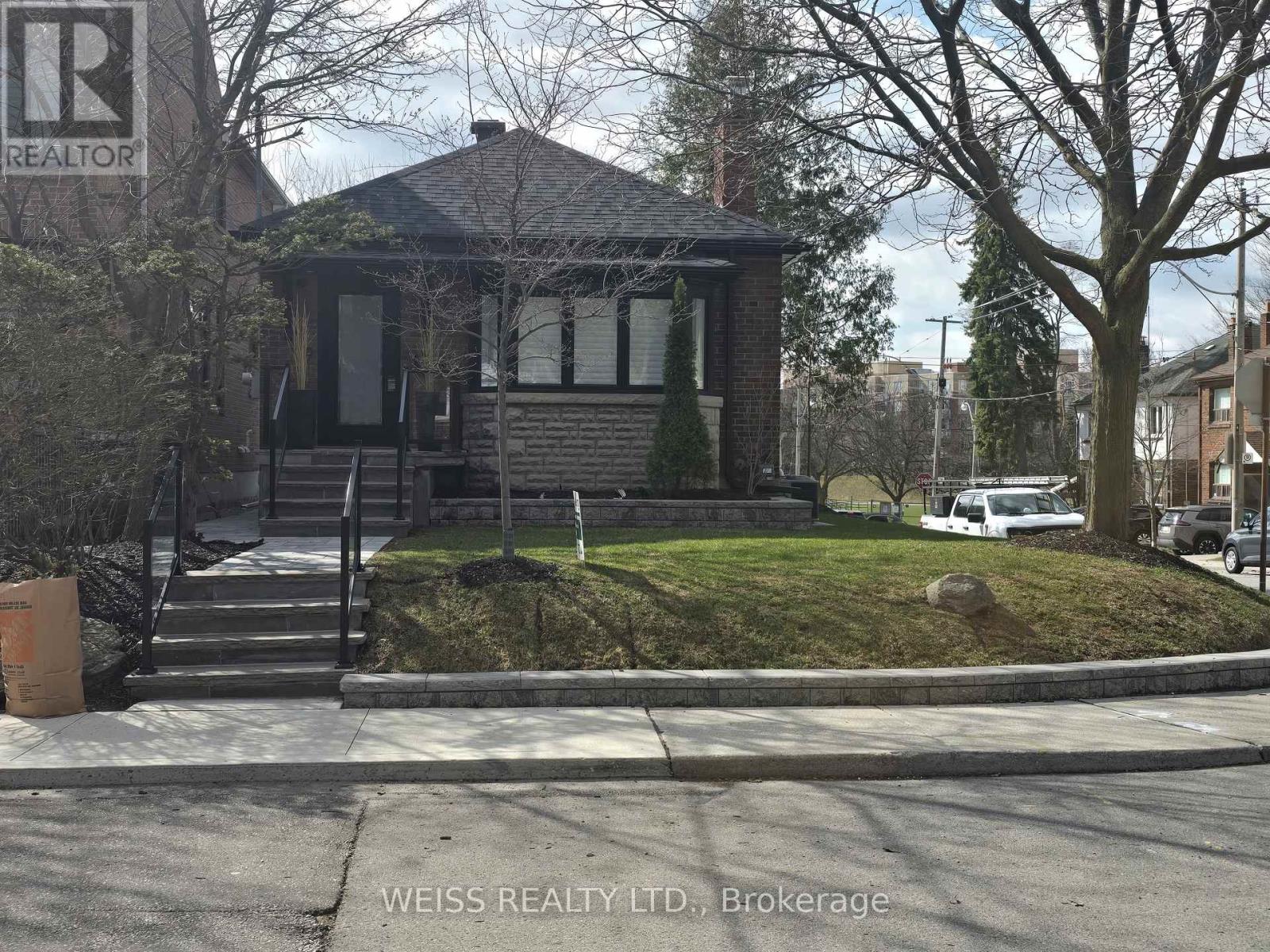 Detached at 199 GLENGARRY AVENUE, Toronto (Lawrence Park North)