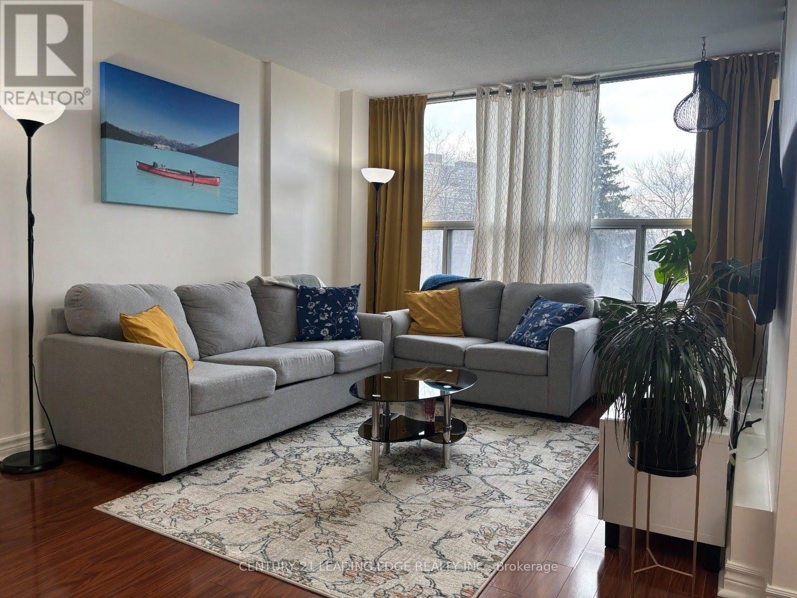 Apartment at 304 - 15 VICORA LINKWAY, Toronto (Flemingdon Park)