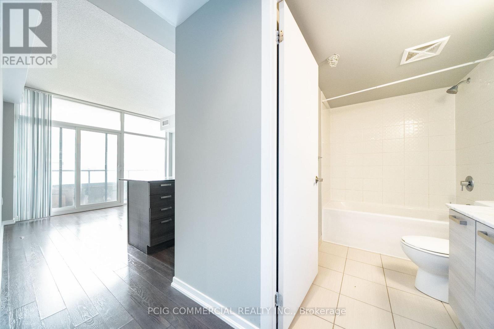 Apartment at 803W - 36 LISGAR STREET, Toronto